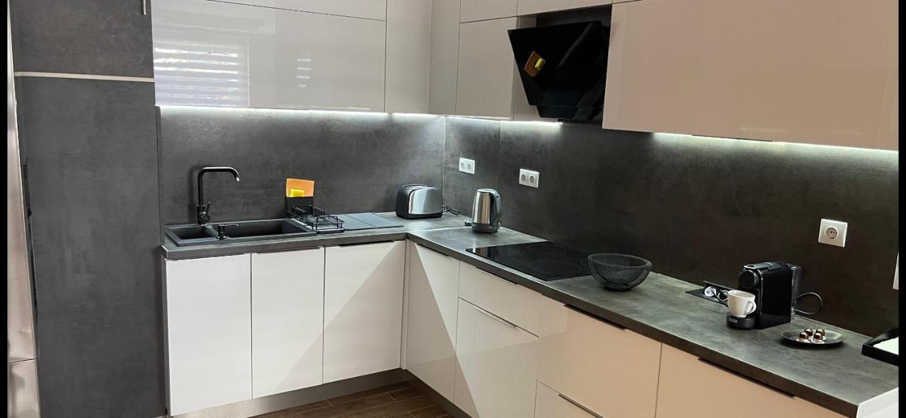 N.Cristian Apartment بودابست المظهر الخارجي الصورة